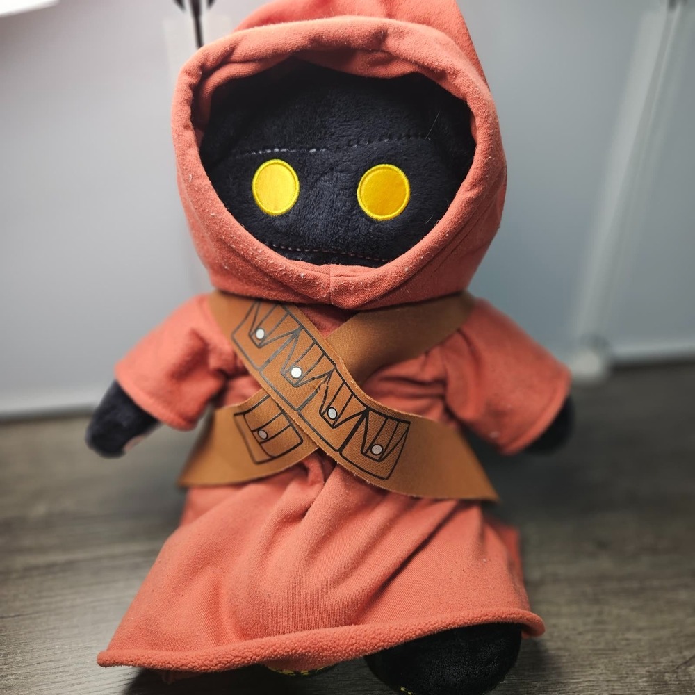 Build-A-Bear Star Wars The Mandalorian Jawa 16in Plush Hooded Robe Bandolier